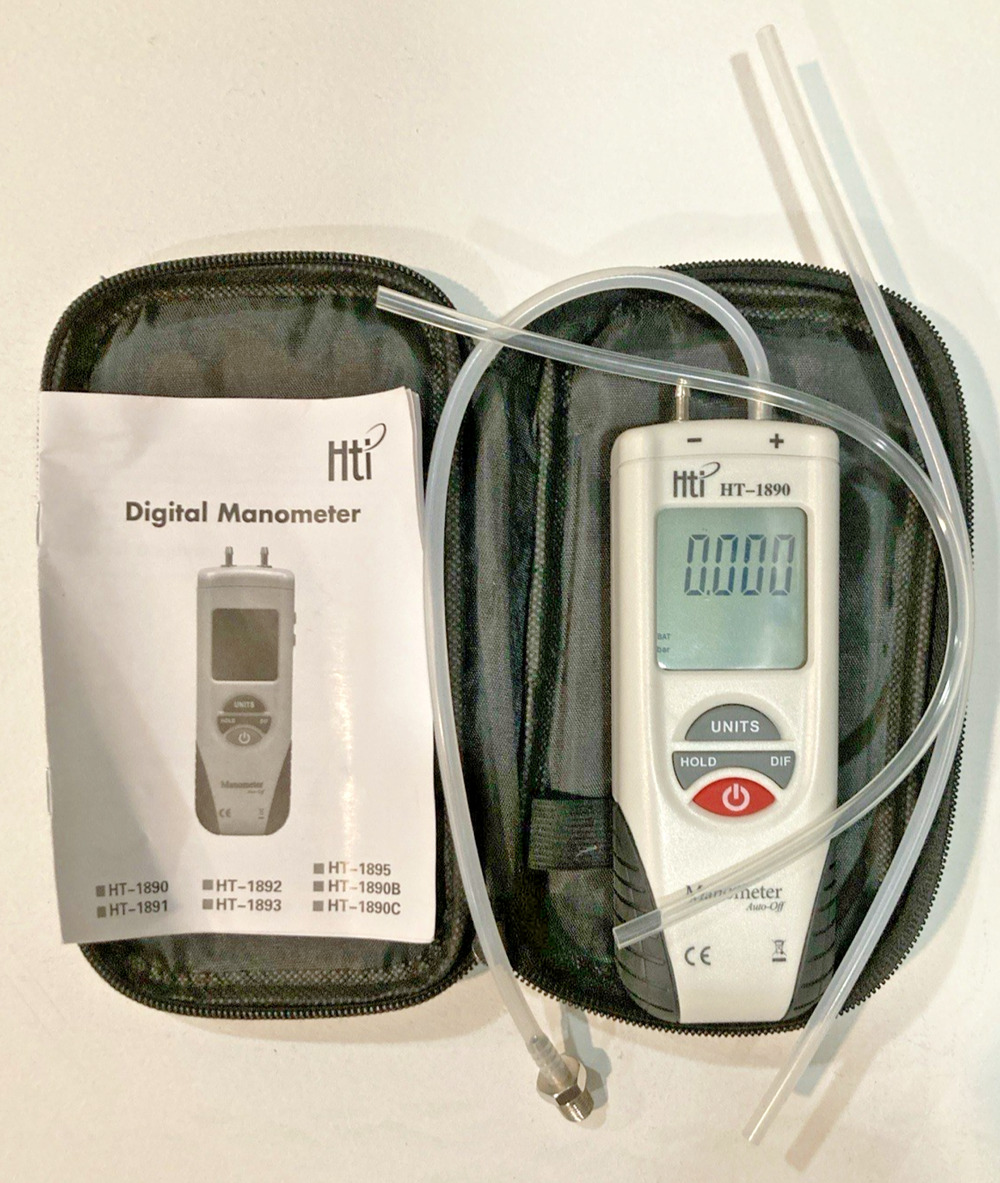 HTI-Xintai HT-1890 Differential Manometer Dual Input HVAC Gas Pressure Tester